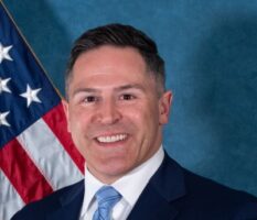 Dr. Farnand advisor headshot