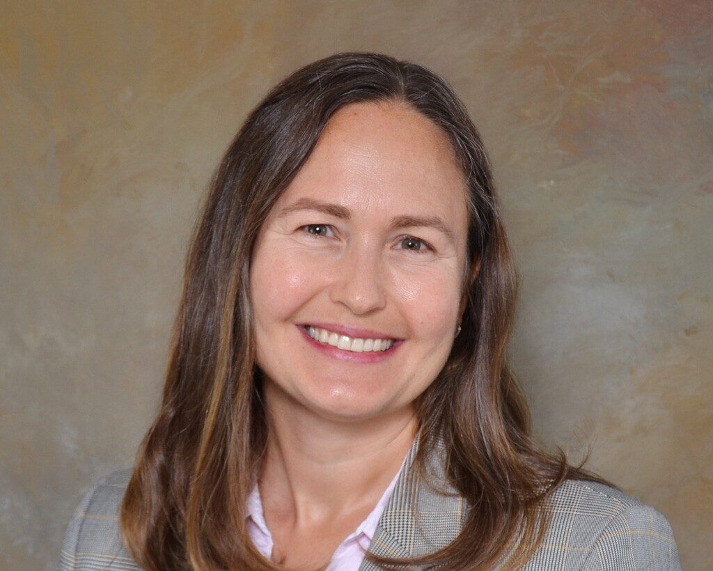 Dr. Schneider headshot